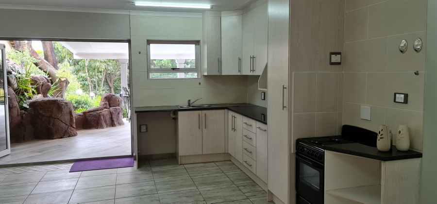 5 Bedroom Property for Sale in Protea Park North West